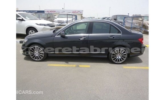 Buy Import Mercedes-Benz 190 Black Car in Import - Dubai in Belait Buy Import Mercedes-Benz 190 Black Car in Import - Dubai in Belait