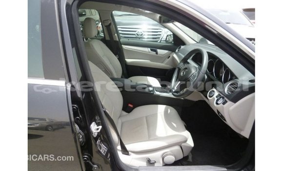Buy Import Mercedes-Benz 190 Black Car in Import - Dubai in Belait Buy Import Mercedes-Benz 190 Black Car in Import - Dubai in Belait