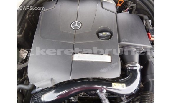 Buy Import Mercedes-Benz 190 Black Car in Import - Dubai in Belait Buy Import Mercedes-Benz 190 Black Car in Import - Dubai in Belait
