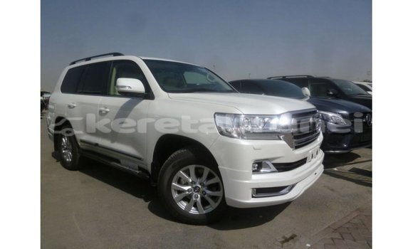 Buy Import Toyota Land Cruiser White Car in Import - Dubai in Belait Buy Import Toyota Land Cruiser White Car in Import - Dubai in Belait