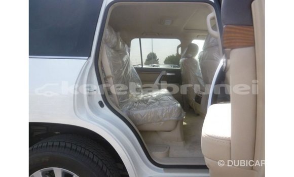 Buy Import Toyota Land Cruiser White Car in Import - Dubai in Belait Buy Import Toyota Land Cruiser White Car in Import - Dubai in Belait