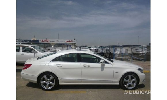 Buy Import Mercedes-Benz 190 White Car in Import - Dubai in Belait Buy Import Mercedes-Benz 190 White Car in Import - Dubai in Belait