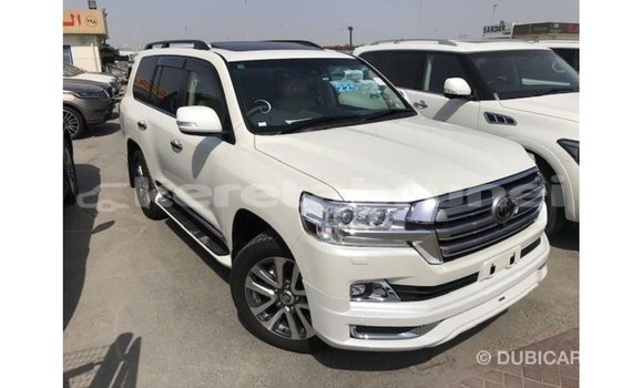 Buy Import Toyota Land Cruiser White Car in Import - Dubai in Belait Buy Import Toyota Land Cruiser White Car in Import - Dubai in Belait
