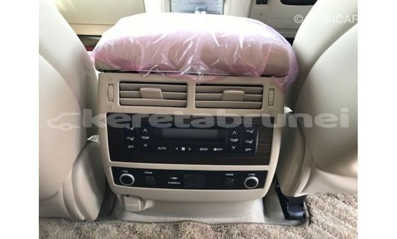 Buy Import Toyota Land Cruiser White Car in Import - Dubai in Belait Buy Import Toyota Land Cruiser White Car in Import - Dubai in Belait