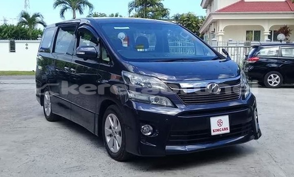 Buy Used Toyota Vellfire Blue Car in Bandar Seri Begawan in Brunei-Muara Buy Used Toyota Vellfire Blue Car in Bandar Seri Begawan in Brunei-Muara