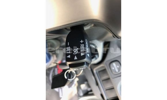 Buy Import Toyota Hiace White Car in Import - Dubai in Belait Buy Import Toyota Hiace White Car in Import - Dubai in Belait