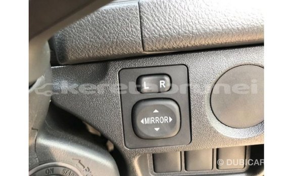 Buy Import Toyota Hiace White Car in Import - Dubai in Belait Buy Import Toyota Hiace White Car in Import - Dubai in Belait