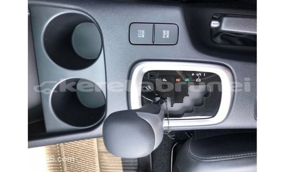 Buy Import Toyota Hilux Other Car in Import - Dubai in Belait Buy Import Toyota Hilux Other Car in Import - Dubai in Belait