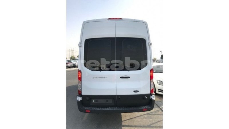 Big with watermark ford club wagon belait import dubai 3055
