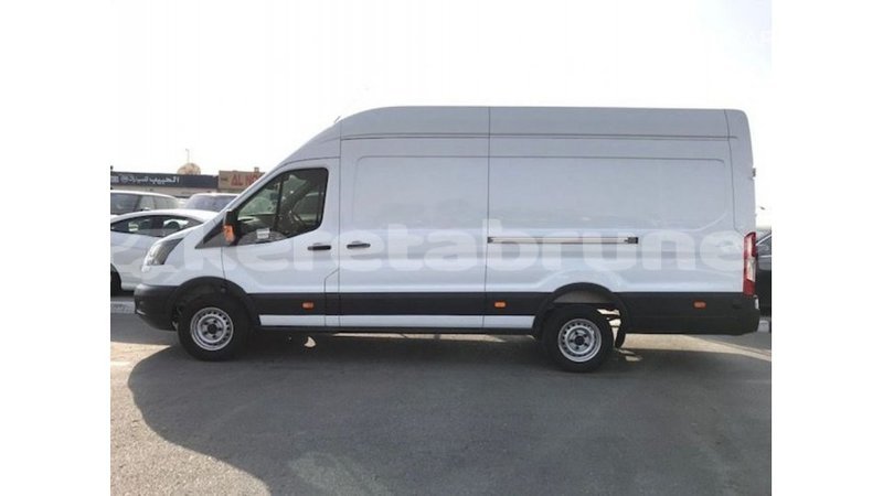 Big with watermark ford club wagon belait import dubai 3055