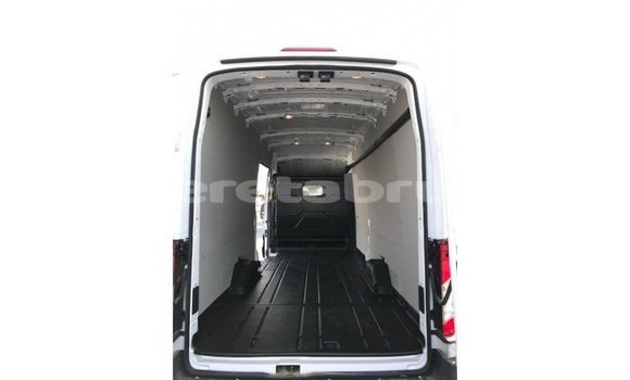 Buy Import Ford Club Wagon White Car in Import - Dubai in Belait Buy Import Ford Club Wagon White Car in Import - Dubai in Belait