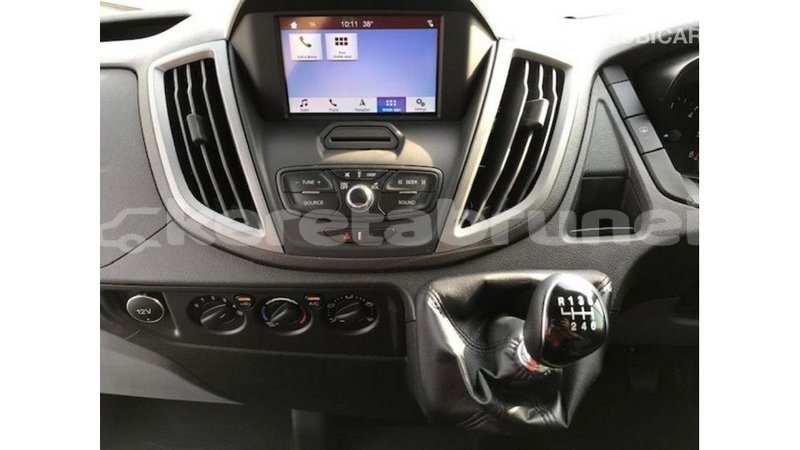 Big with watermark ford club wagon belait import dubai 3055