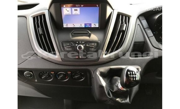 Buy Import Ford Club Wagon White Car in Import - Dubai in Belait Buy Import Ford Club Wagon White Car in Import - Dubai in Belait