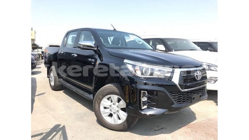 Big with watermark toyota hilux belait import dubai 3058