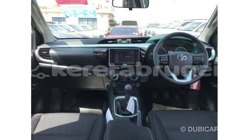 Big with watermark toyota hilux belait import dubai 3058