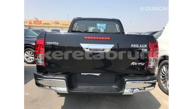 Big with watermark toyota hilux belait import dubai 3058