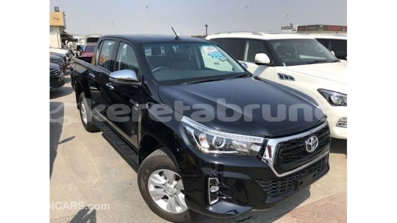 Big with watermark toyota hilux belait import dubai 3058
