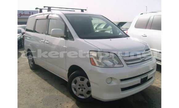 Buy Import Toyota Noah White Car in Import - Dubai in Belait Buy Import Toyota Noah White Car in Import - Dubai in Belait