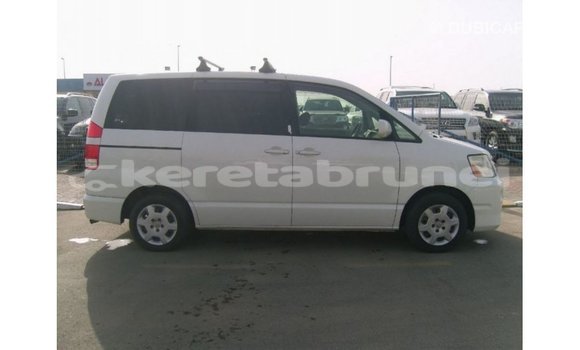Buy Import Toyota Noah White Car in Import - Dubai in Belait Buy Import Toyota Noah White Car in Import - Dubai in Belait