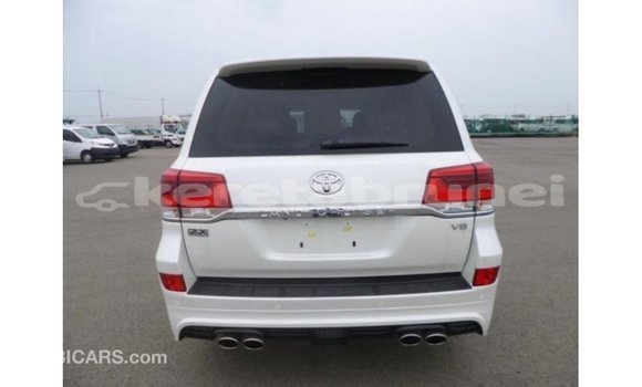 Buy Import Toyota Land Cruiser White Car in Import - Dubai in Belait Buy Import Toyota Land Cruiser White Car in Import - Dubai in Belait