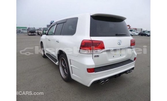 Buy Import Toyota Land Cruiser White Car in Import - Dubai in Belait Buy Import Toyota Land Cruiser White Car in Import - Dubai in Belait