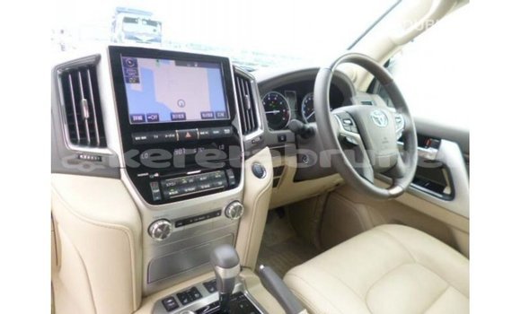 Buy Import Toyota Land Cruiser White Car in Import - Dubai in Belait Buy Import Toyota Land Cruiser White Car in Import - Dubai in Belait