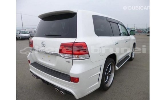 Buy Import Toyota Land Cruiser White Car in Import - Dubai in Belait Buy Import Toyota Land Cruiser White Car in Import - Dubai in Belait