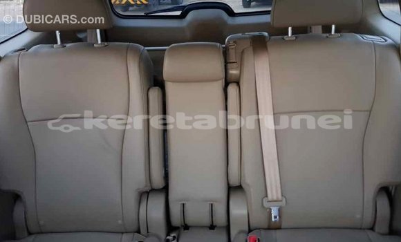 Buy Import Toyota Highlander Green Car in Import - Dubai in Belait Buy Import Toyota Highlander Green Car in Import - Dubai in Belait