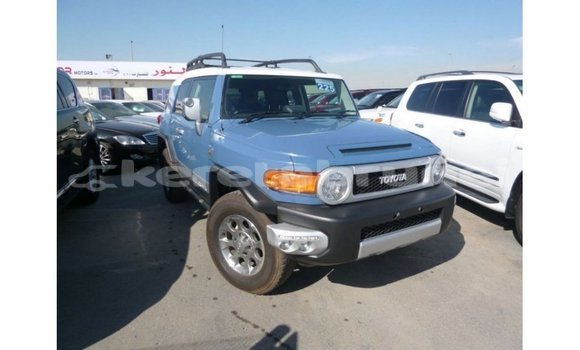 Buy Import Toyota FJ Cruiser Blue Car in Import - Dubai in Belait Buy Import Toyota FJ Cruiser Blue Car in Import - Dubai in Belait
