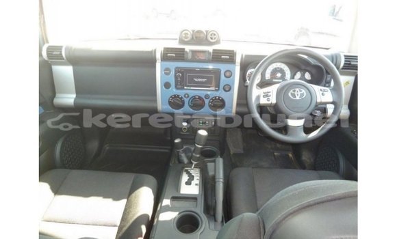 Buy Import Toyota FJ Cruiser Blue Car in Import - Dubai in Belait Buy Import Toyota FJ Cruiser Blue Car in Import - Dubai in Belait
