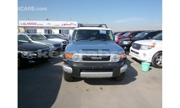 Buy Import Toyota FJ Cruiser Blue Car in Import - Dubai in Belait Buy Import Toyota FJ Cruiser Blue Car in Import - Dubai in Belait
