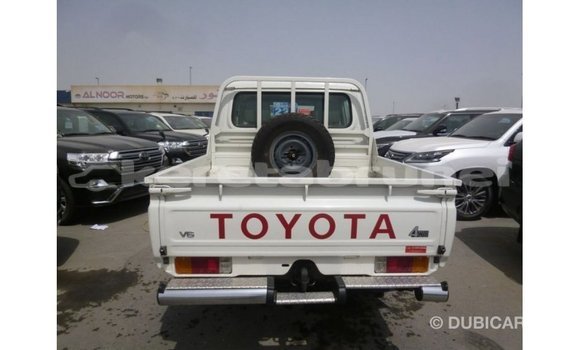 Buy Import Toyota Land Cruiser White Car in Import - Dubai in Belait Buy Import Toyota Land Cruiser White Car in Import - Dubai in Belait
