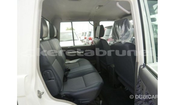 Buy Import Toyota Land Cruiser White Car in Import - Dubai in Belait Buy Import Toyota Land Cruiser White Car in Import - Dubai in Belait