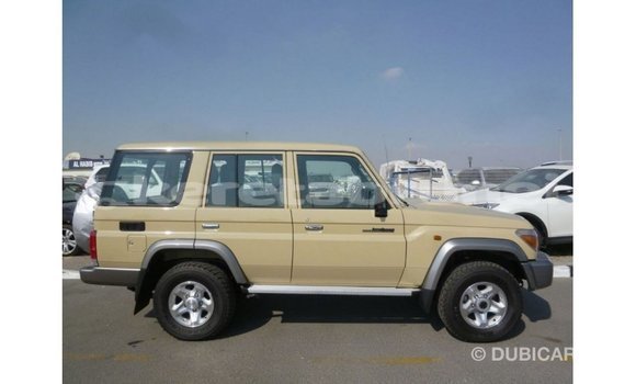 Buy Import Toyota Land Cruiser Beige Car in Import - Dubai in Belait Buy Import Toyota Land Cruiser Beige Car in Import - Dubai in Belait