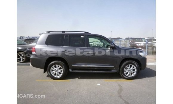 Buy Import Toyota Land Cruiser Other Car in Import - Dubai in Belait Buy Import Toyota Land Cruiser Other Car in Import - Dubai in Belait