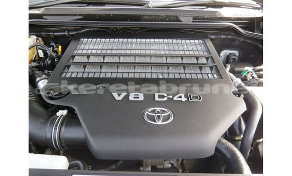 Buy Import Toyota Land Cruiser Other Car in Import - Dubai in Belait Buy Import Toyota Land Cruiser Other Car in Import - Dubai in Belait