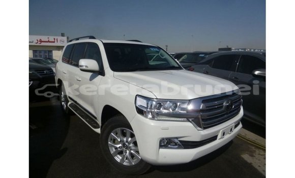 Buy Import Toyota Land Cruiser White Car in Import - Dubai in Belait Buy Import Toyota Land Cruiser White Car in Import - Dubai in Belait