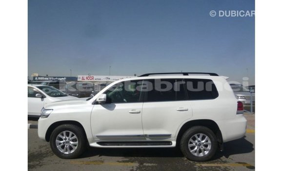 Buy Import Toyota Land Cruiser White Car in Import - Dubai in Belait Buy Import Toyota Land Cruiser White Car in Import - Dubai in Belait