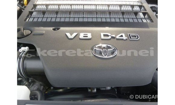 Buy Import Toyota Land Cruiser Blue Car in Import - Dubai in Belait Buy Import Toyota Land Cruiser Blue Car in Import - Dubai in Belait