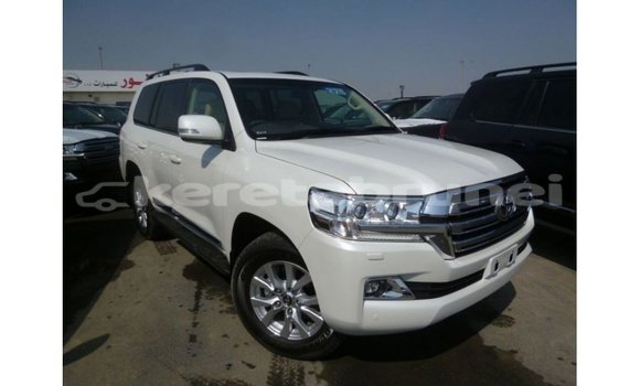 Buy Import Toyota Land Cruiser White Car in Import - Dubai in Belait Buy Import Toyota Land Cruiser White Car in Import - Dubai in Belait