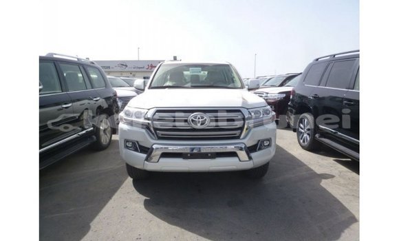 Buy Import Toyota Land Cruiser White Car in Import - Dubai in Belait Buy Import Toyota Land Cruiser White Car in Import - Dubai in Belait