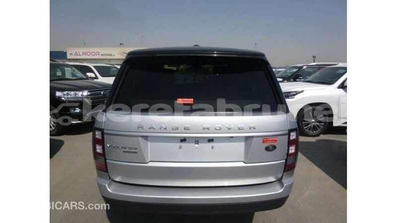 Big with watermark land rover range rover belait import dubai 3097