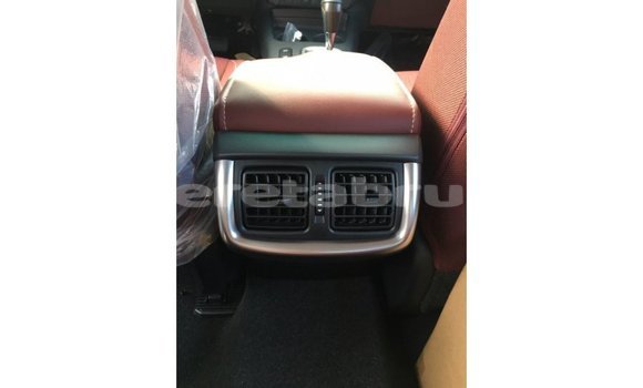 Buy Import Toyota Hilux White Car in Import - Dubai in Belait Buy Import Toyota Hilux White Car in Import - Dubai in Belait