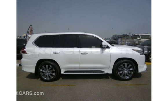 Buy Import Lexus LX White Car in Import - Dubai in Belait Buy Import Lexus LX White Car in Import - Dubai in Belait