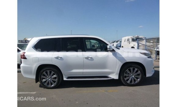 Buy Import Lexus LX White Car in Import - Dubai in Belait Buy Import Lexus LX White Car in Import - Dubai in Belait