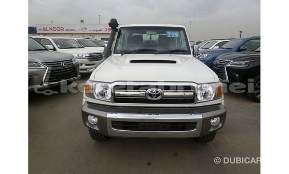 Buy Import Toyota Land Cruiser White Car in Import - Dubai in Belait Buy Import Toyota Land Cruiser White Car in Import - Dubai in Belait