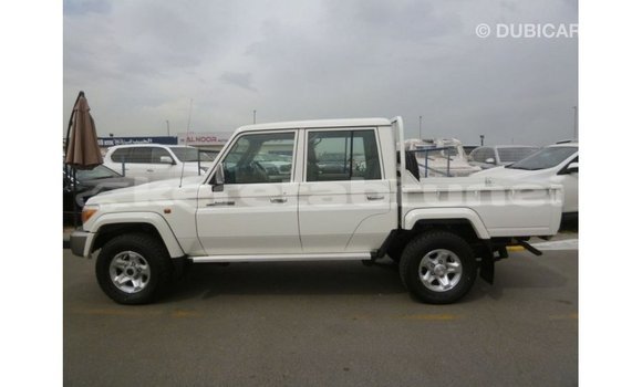 Buy Import Toyota Land Cruiser White Car in Import - Dubai in Belait Buy Import Toyota Land Cruiser White Car in Import - Dubai in Belait