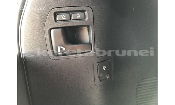 Buy Import Toyota Land Cruiser White Car in Import - Dubai in Belait Buy Import Toyota Land Cruiser White Car in Import - Dubai in Belait