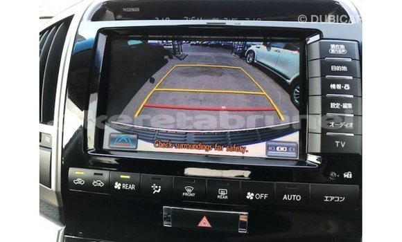 Buy Import Toyota Land Cruiser White Car in Import - Dubai in Belait Buy Import Toyota Land Cruiser White Car in Import - Dubai in Belait