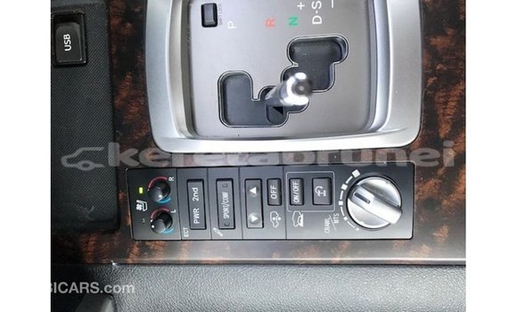 Buy Import Toyota Land Cruiser White Car in Import - Dubai in Belait Buy Import Toyota Land Cruiser White Car in Import - Dubai in Belait